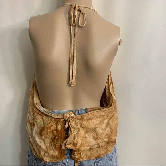 Y2K foreign exchange sand tan tie dye soft rayon halter crop top - Picture 6 of 14